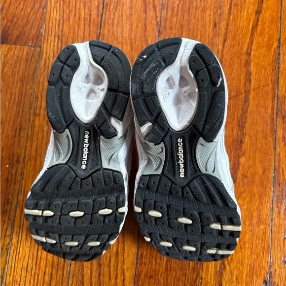 New Balance Toddler Sneakers - Picture 4 of 5